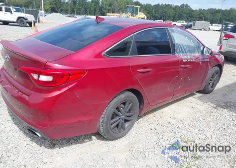 2015 Hyundai Sonata Se z USA, uszkodzony, nr VIN 5NPE24AF1FH145991